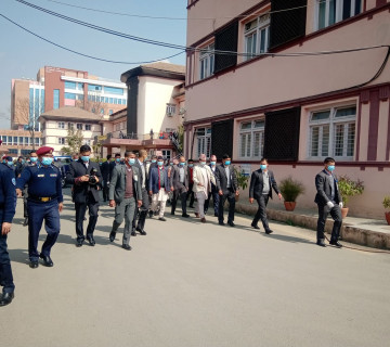 अवहेलना मुद्दा : प्रधानमन्त्री ओली लिखित जवाफसहित सर्वोच्चमा उपस्थित 